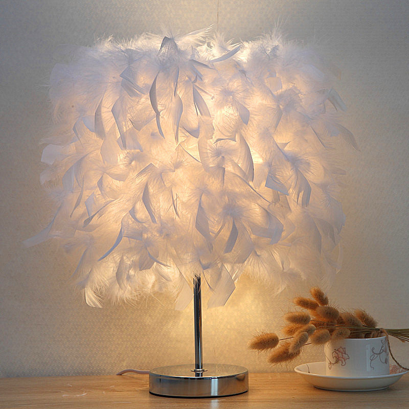 Cute Feather Night Light - Bedroom & Living Room Decor – Duvencioglu
