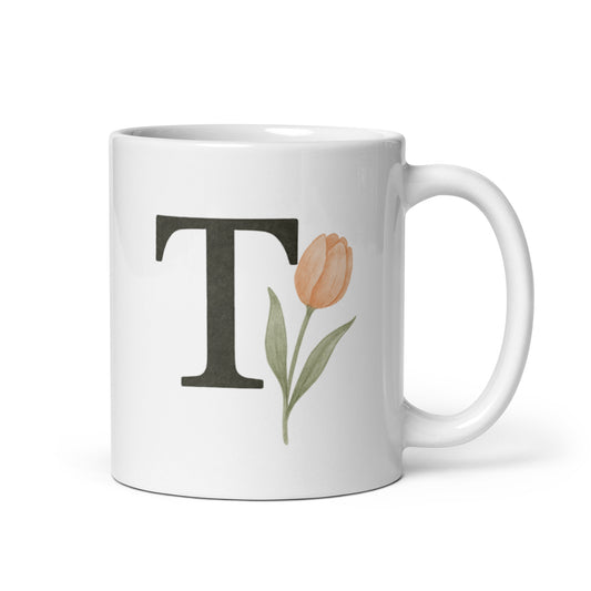 T Initial Mug with Tulip – Watercolor Letter T Coffee Cup – Elegant Floral Gift – Personalized Spring Name Mug for Her – Duvencioglu