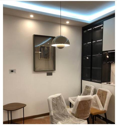 Bud Iron LED Pendant – 230 mm Single-Head Chandelier (≤36 V) – Duvencioglu
