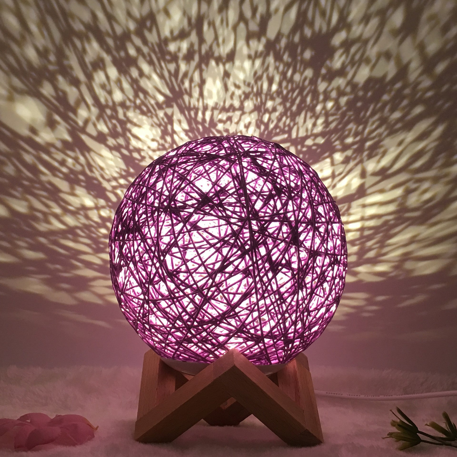 Creative Linen & Rattan Ball Table Lamp with Remote Control – Duvencioglu