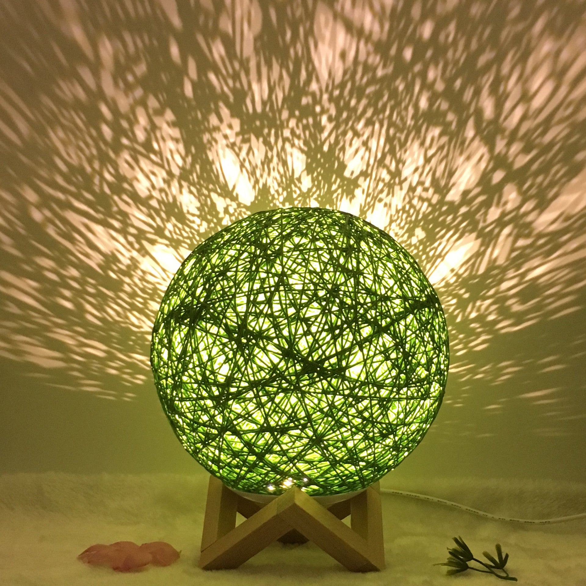 Creative Linen & Rattan Ball Table Lamp with Remote Control – Duvencioglu