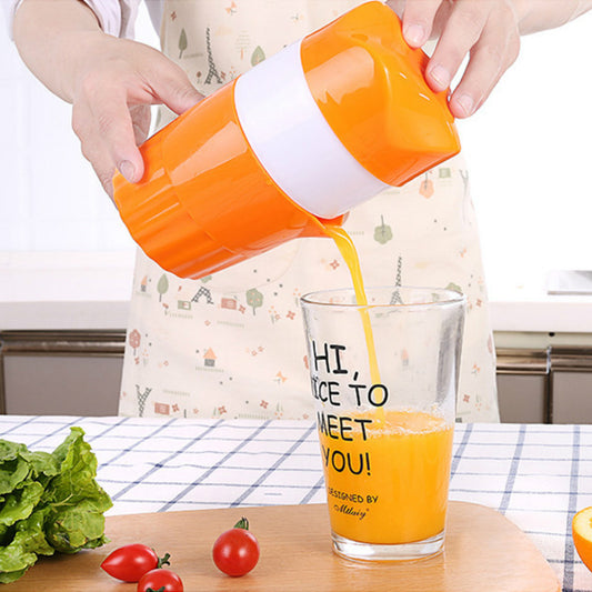 Manual Citrus Juicer - Portable Handheld Fruit Press & Squeeze Extractor (300ML) – Duvencioglu