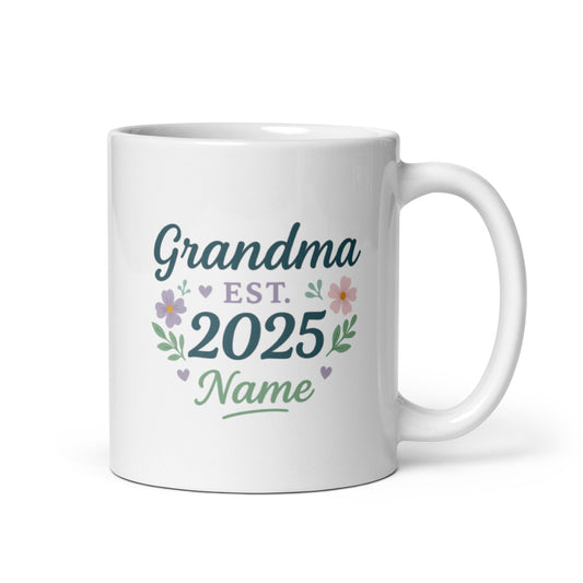 Grandma Est. 2025 Mug – New Grandma Gift – Personalized Pregnancy Reveal Coffee Cup – Cute Grandparent Present – Duvencioglu
