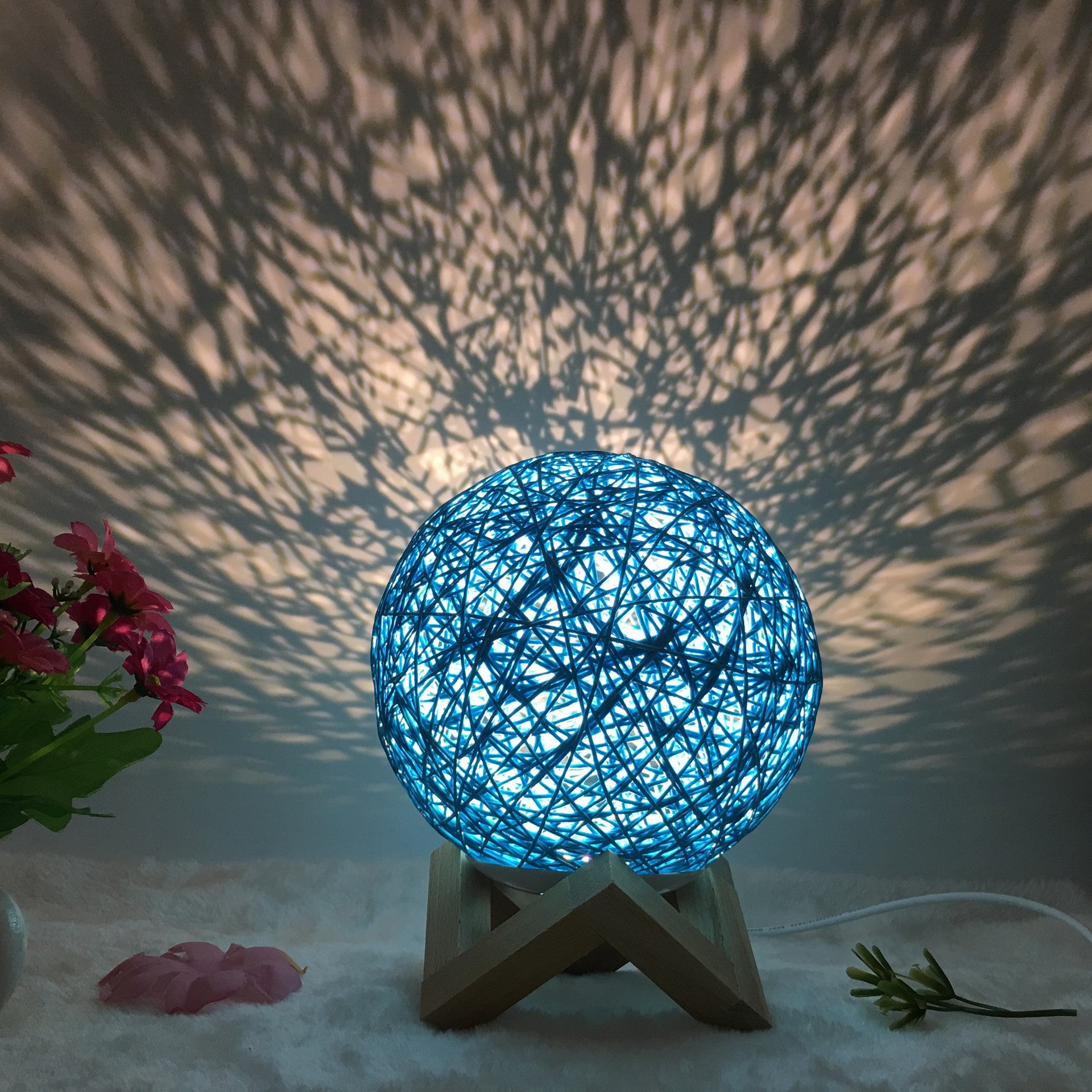 Creative Linen & Rattan Ball Table Lamp with Remote Control – Duvencioglu