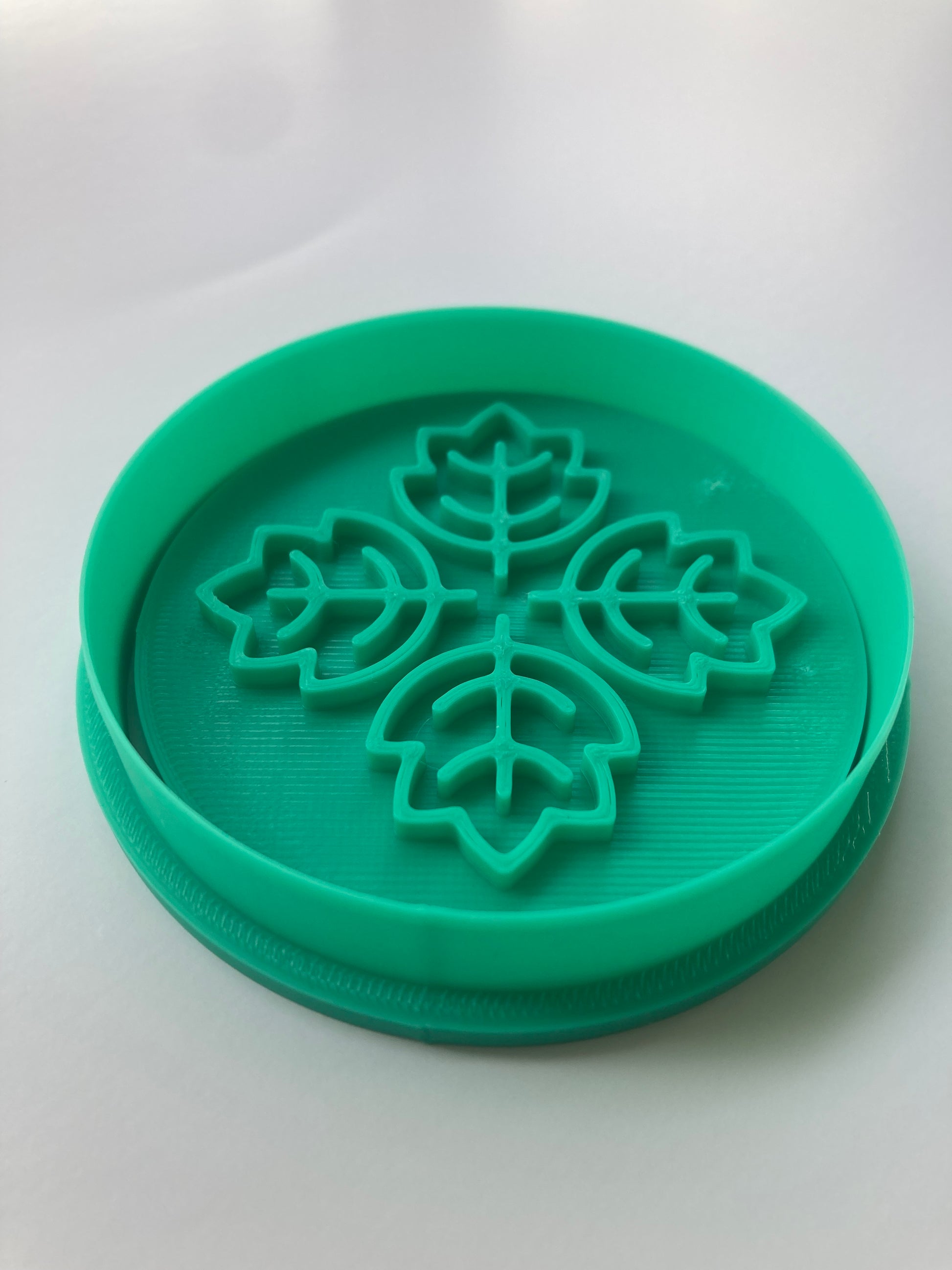 Decorative Leaf Pattern Cookie Cutter - Round Baking Mold – Duvencioglu