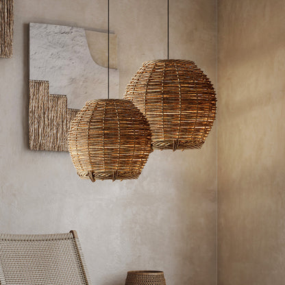 Wabi-Sabi Handwoven Rattan Bedside Chandelier – Natural LED Pendan – Duvencioglu